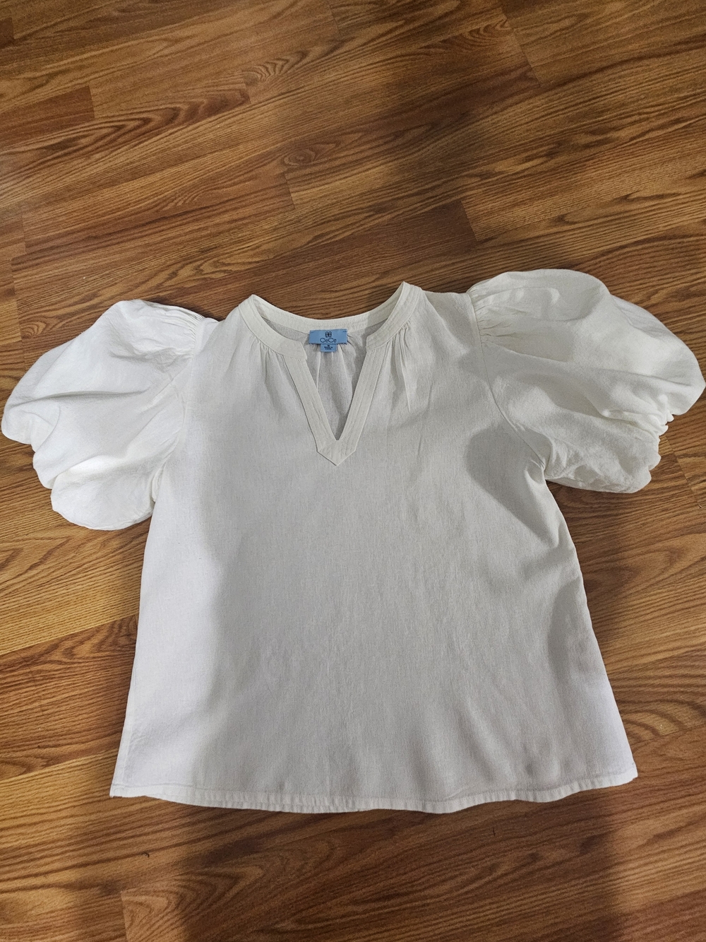 CeCe White Puff-Sleeve V-Neck Girls Top